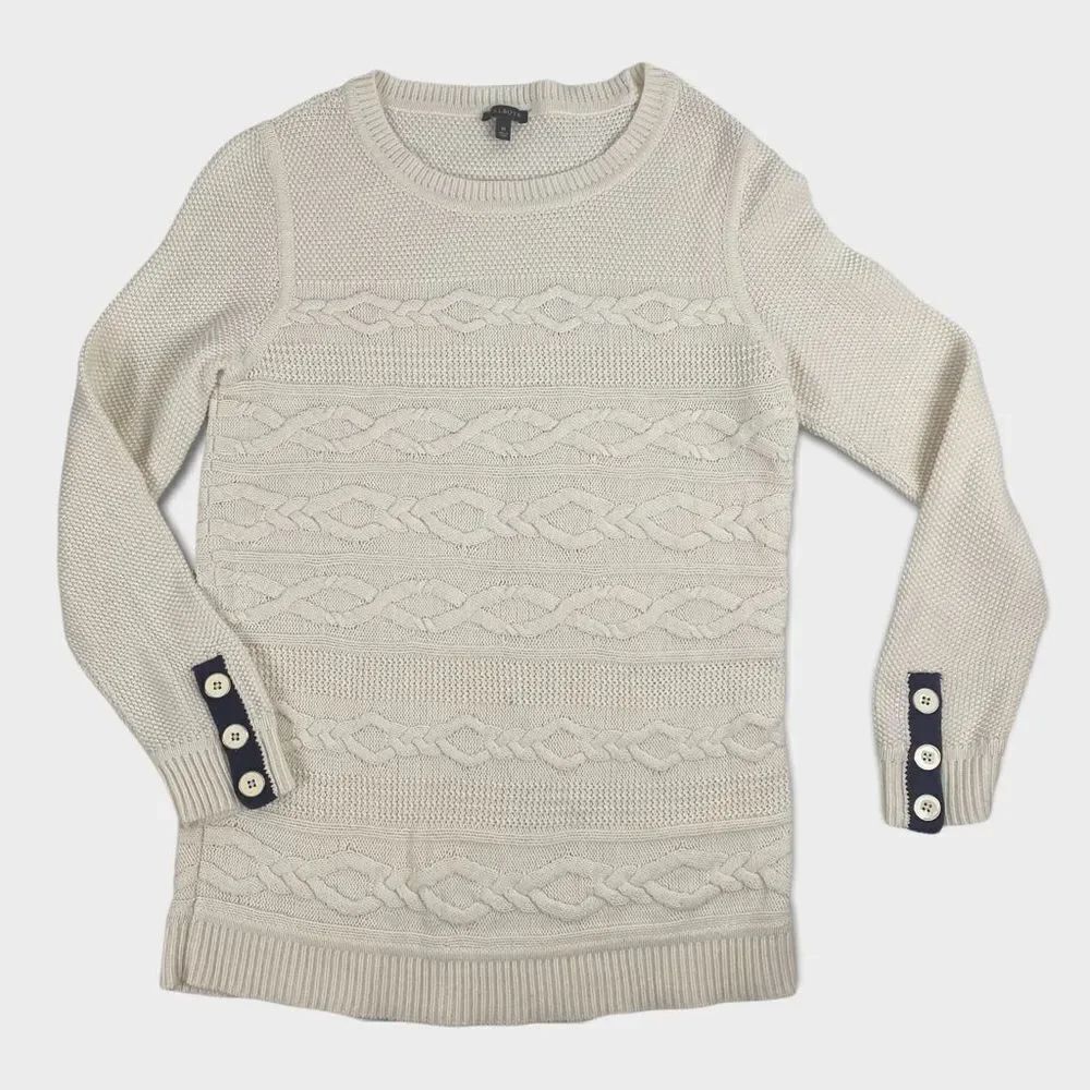 Talbots Round-Neck, Cable-Knit. Size Medium Sweater Button-Cuff